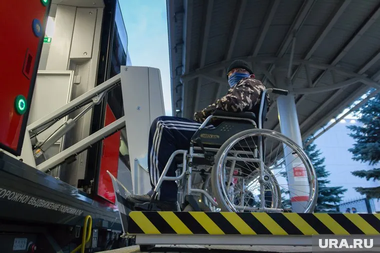 Инвалиды смогут подать документы на льготу через портал госуслуг