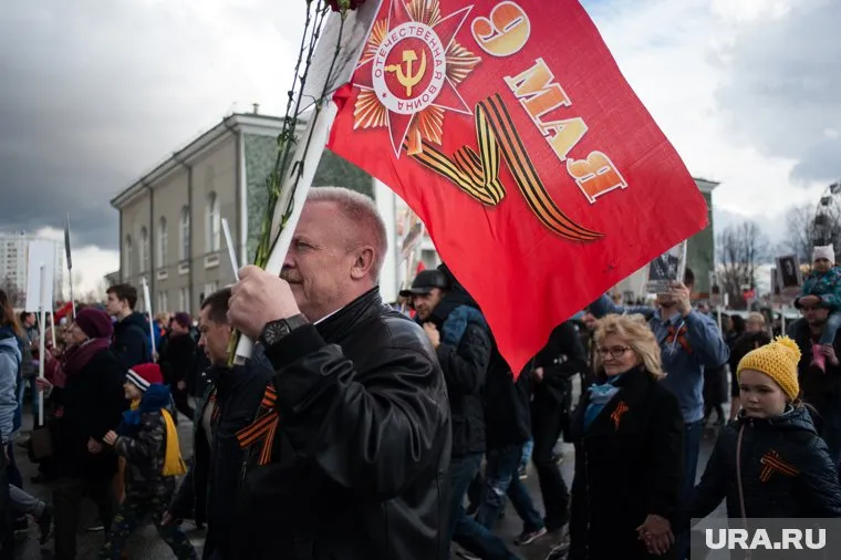 URA.RU показало парад Победы в Верхней Пышме