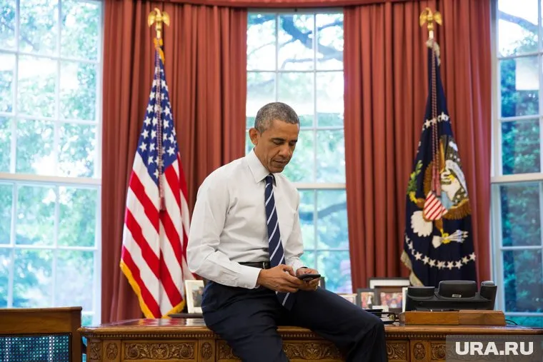Барак Обама предупреждал Кремль по «красному телефону» об ответственности за хакерские атаки