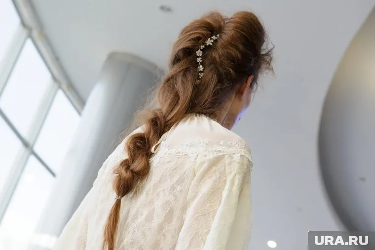 Женщина из-за невнимательности лишилась волос и кожи на голове (фото из архива)