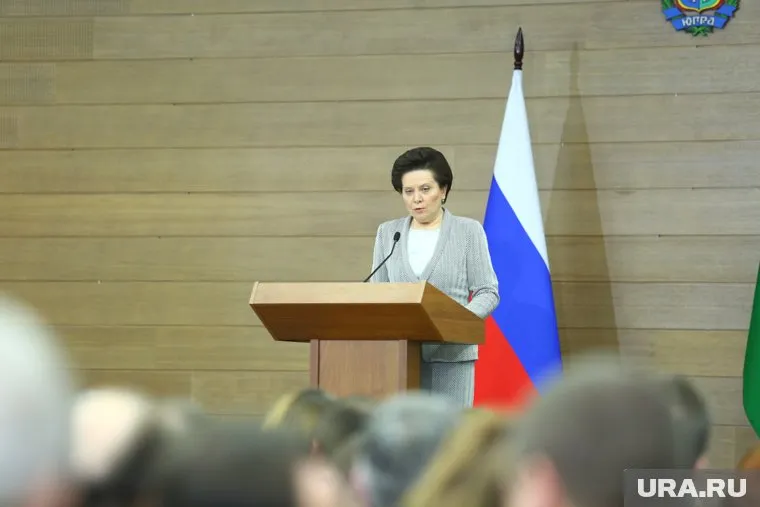 Наталья Комарова провела с югорскими VIP сеанс коллективной психотерапии