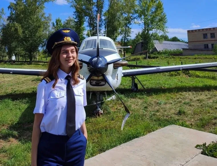 Пилотесса, участница конкурса "Авиа Мисс". Челябинск