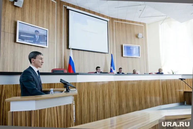 Альберт Султанов в первые месяцы своей работы изучал состояние отрасли и готовился к отчету перед депутатами