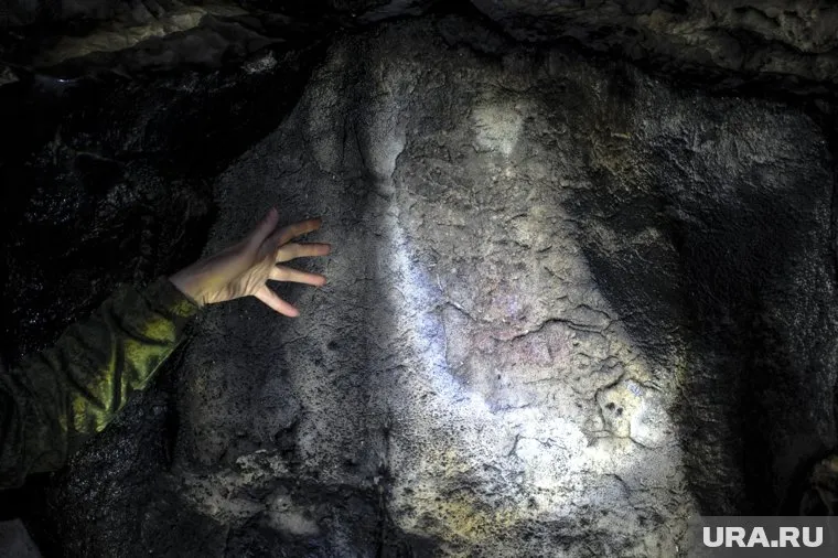 Дети заблудились в пещере