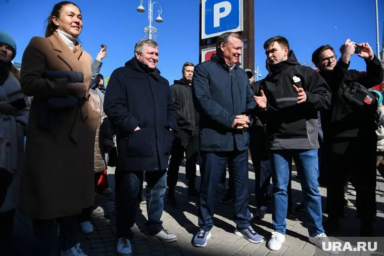 В команде мэра Алексея Орлова (справа) Артем Николаев (слева) работает с весны 2023-го