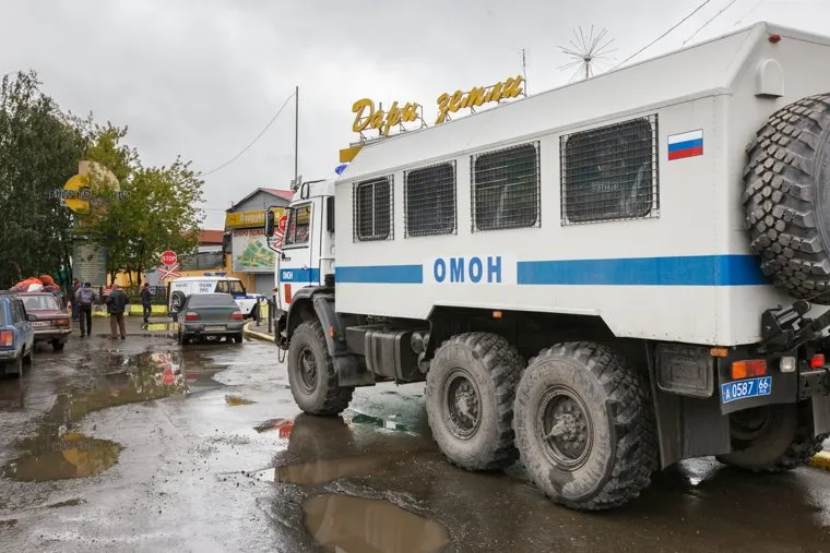 Проверки на овощебазе №4. Екатеринбург, омон, дары земли