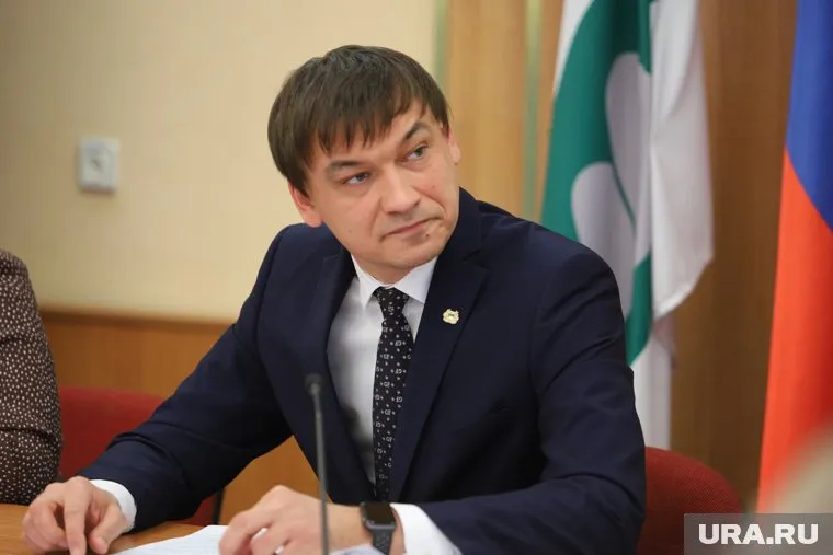 Игоря Прозорова переизбрали на пост секретаря местного отделения ЕР, который он занял полгода назад