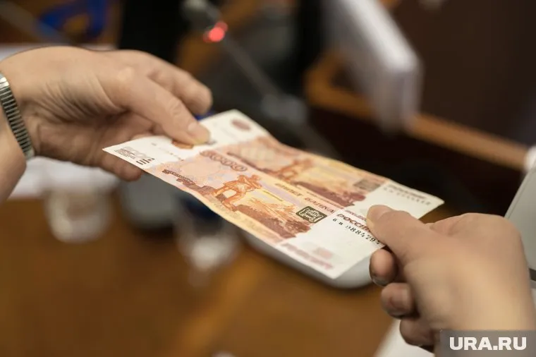 Еджемесячная выплата достигла 100% прожиточного минимума