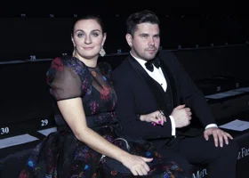 Челябинцев зовут на маскарад при свечах, рисование вином и концерт Ваенги