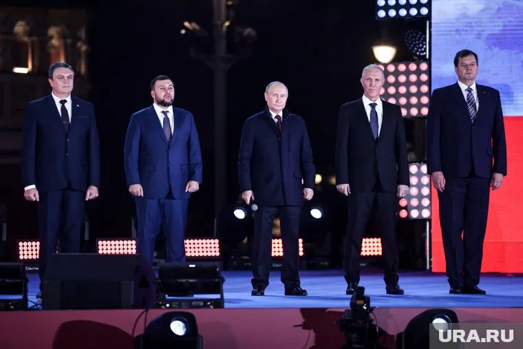 Указ президента вступает в силу в день его подписания