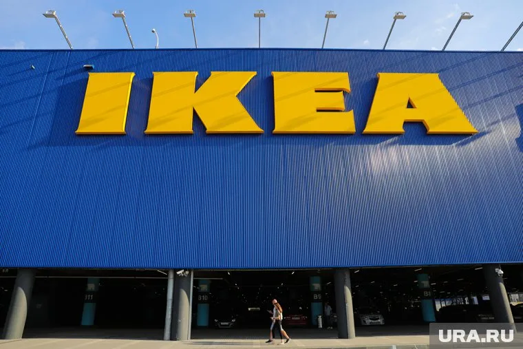 По словам Дмитрия Кулебы, IKEA должна возобновить работу на Украине
