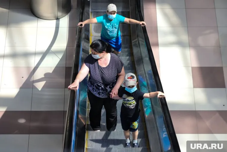 Детям разрешили ходить в общественные места без взрослых