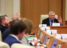 Свердловские депутаты приняли у минфина новый бюджет на 2024 год — с дополнительными миллиардами