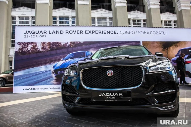 Сейчас в списке автомобилей, попадающих под «налог на роскошь», значится 1193 модели