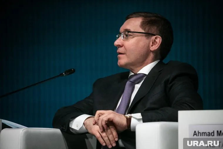 Уральский полпред Владимир Якушев снова летит в командировку в ХМАО