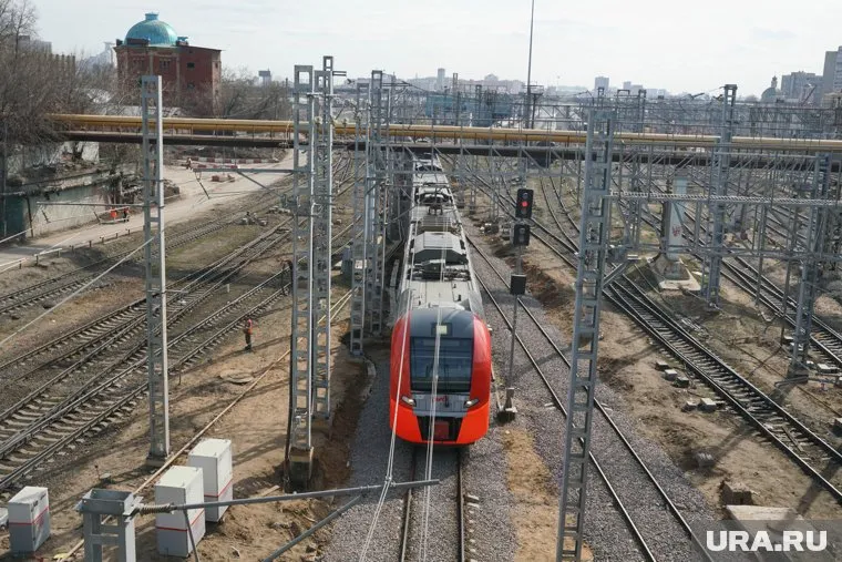 Купить абонемент на электричку можно в кассах вокзалов