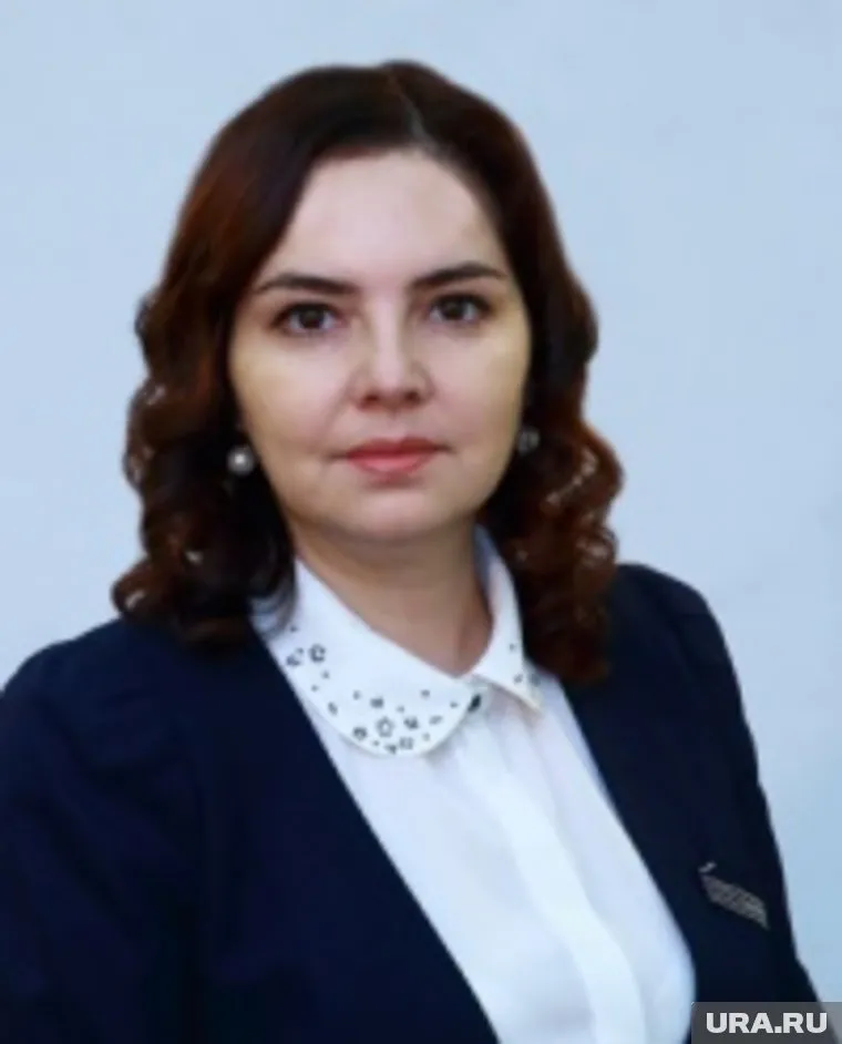 Ирина Алашкевич не любит народ., но ценит дорогие аксессуары