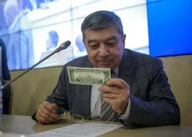 Россия близка к запрету доллара