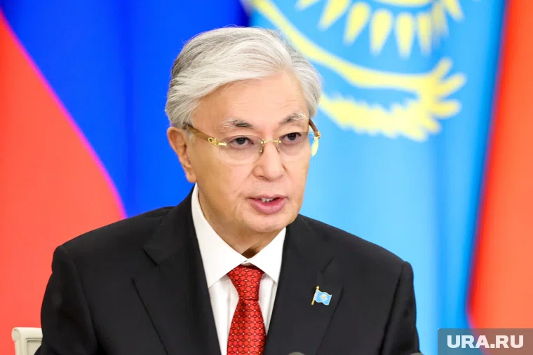 На приеме в рамках визита казахстанского лидера российский президент поднял бокал за укрепление партнерства между двумя странами