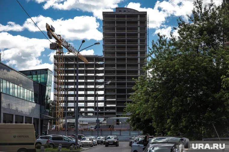 Эксперты считают, что это общая ситуация, в любом объекте часть квартир приобретается как инвестиция