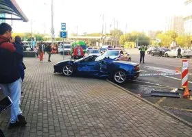 Гендиректор «Зайцев.Нет» на Ferrari протаранил маршрутку