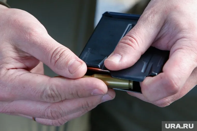 Мужчину, подозреваемого в нападении на шведских болельщиков в Брюсселе, застрелили в кафе