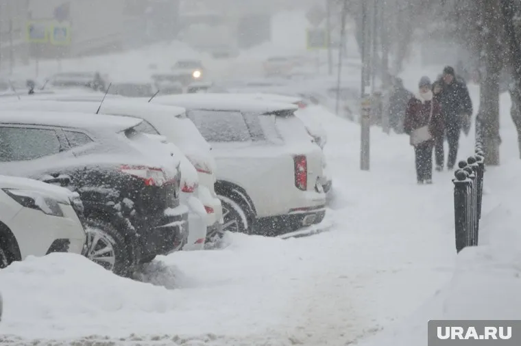 В городе 3 мая прошел мощный снегопад