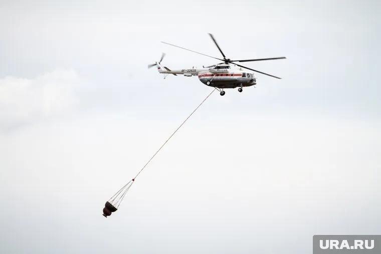 Вертолет МИ-8 задействован в тушении пожара