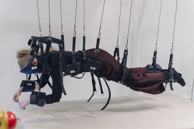 Аппарат помогает не только детям с ДЦП, но и пациентам с рассеянным склерозом, травмами спины