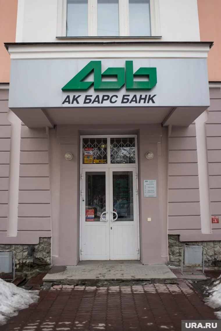 Банк продает залоговый комплекс, который находится в Верх-Исетском районе города Екатеринбурга