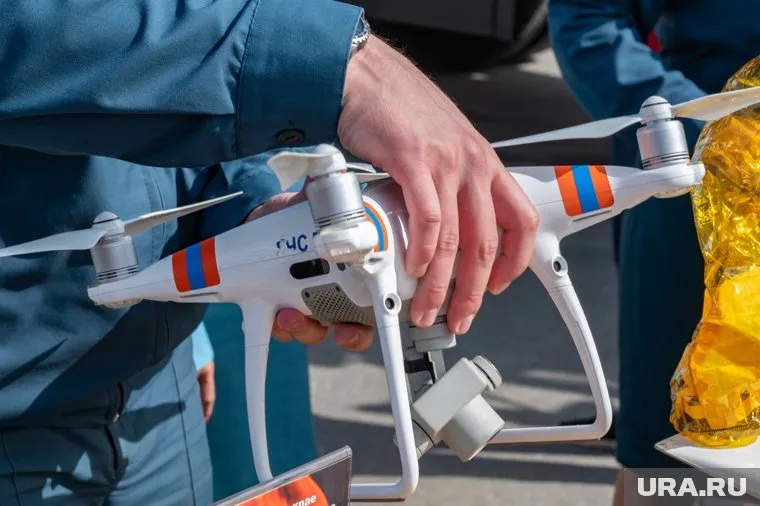 Наземная группа МЧС ищет пропавший с радаров вертолет Ми-8