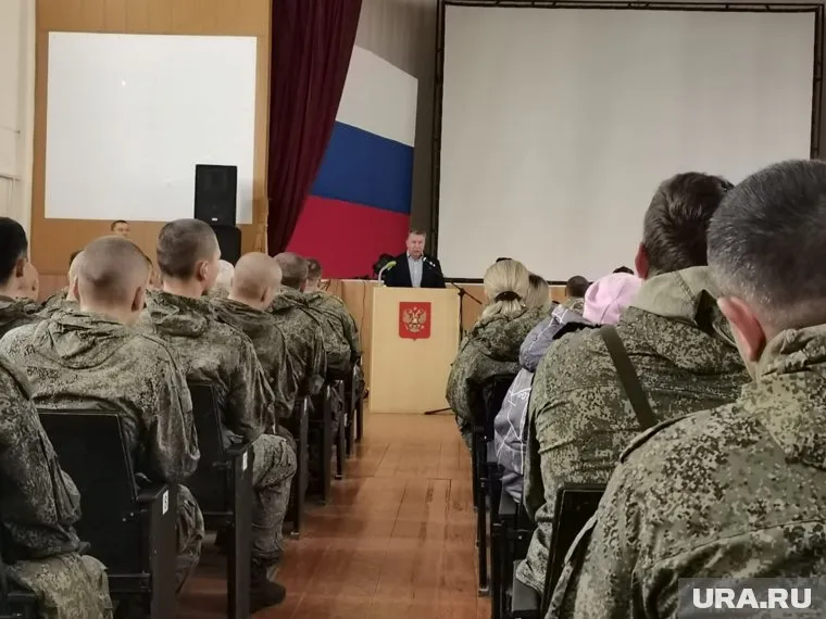 Награждение прошло на торжественном построении в присутствии личного состава