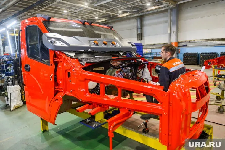Автозавод «Урал» в Миассе оплачивает труд 336 наставников
