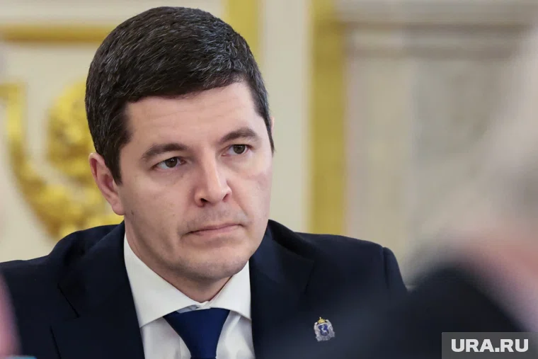 Артюхов поздравил спасателей Ямала с профессиональным праздником