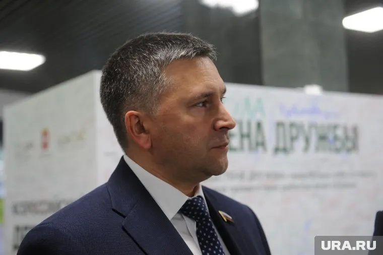 Россиянам не стоит бояться дефицита нефти и газа, считает Кобылкин