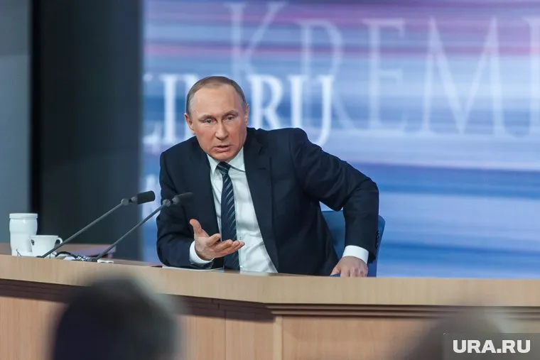 В последний раз Владимир Путин принимал участие в съезде единороссов два года назад