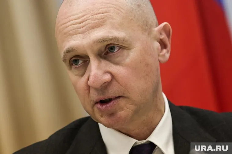 Сергей Кириенко побывал в Свято-Преображенском храме Волновахского района ДНР