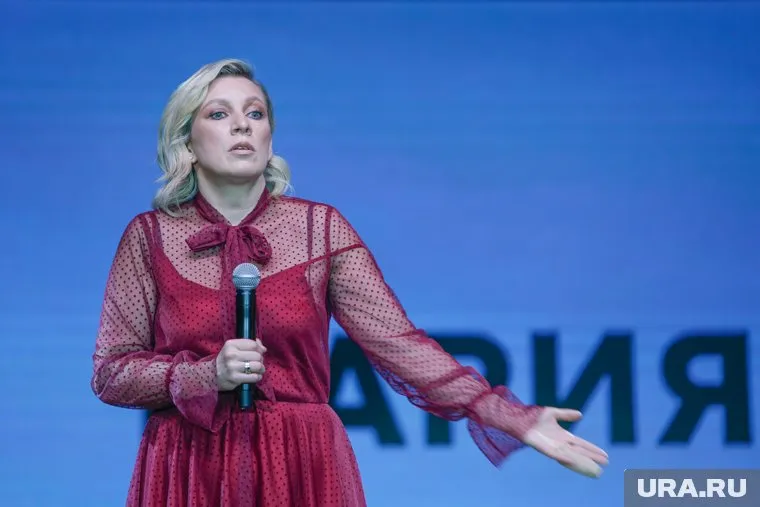 Польша хочет присвоить себе заработки Украины, считает Мария Захарова