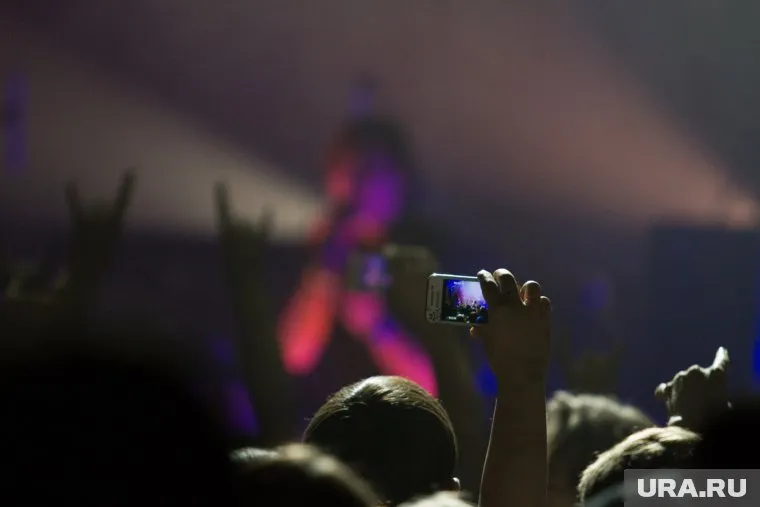 Посетите онлайн-концерт рок-группы в Русском музее