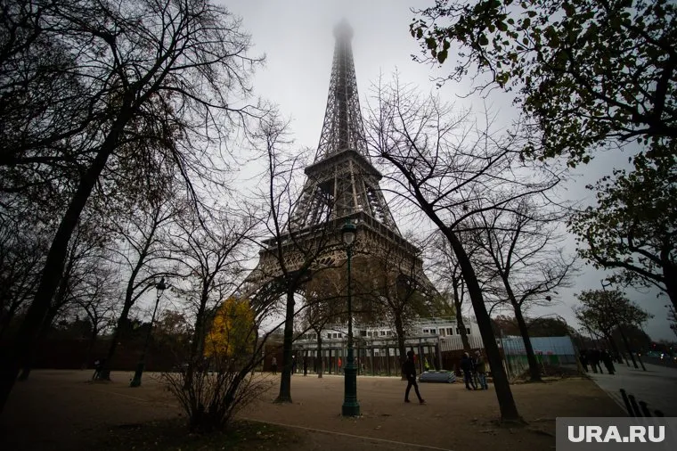 Во Франции приняли закон о повышении пенсионного возраста