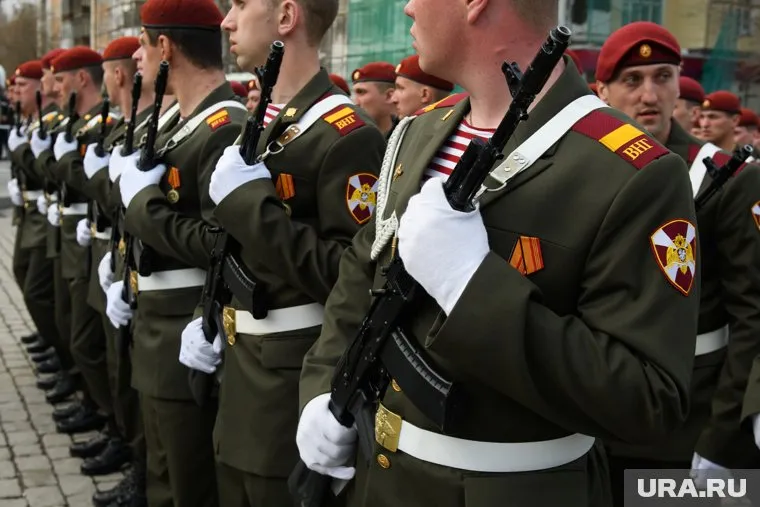 Бойцов Росгвардии могут приставить к губернатору, если есть реальная угроза