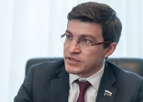 Политэлиты обсуждают причины публичных демаршей Сердюка