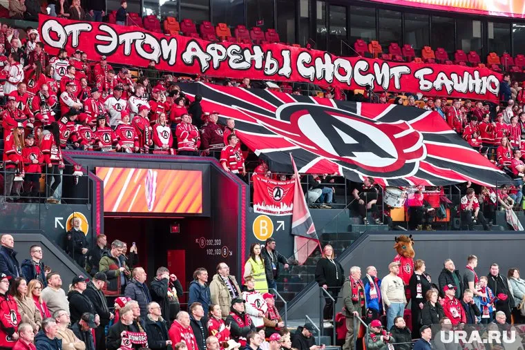 «Автомобилист» оштрафовали из-за кричалок фанатов в сторону «Ак Барса»