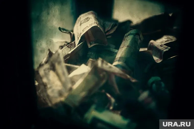 Большинство россиян не против того, чтобы запретить в стране хождение иностранной валюты