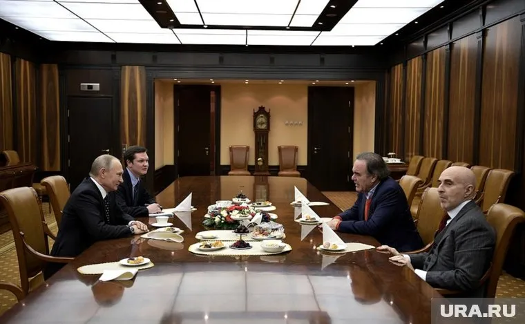 Первый канал решил снова показать фильм Оливера Стоуна «Путин»