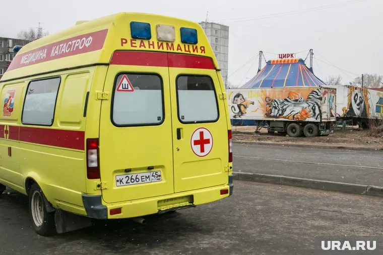 Женщина скончалась во дворе своего дома