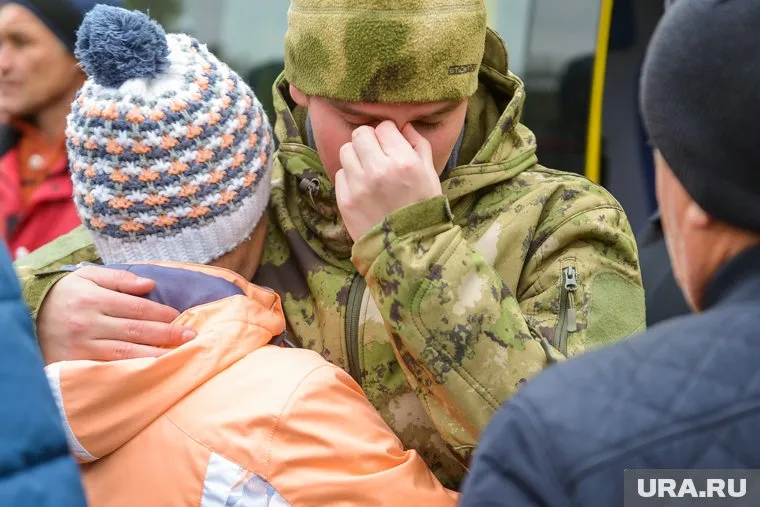 Алексей Титовский провел встречу с семьями мобилизованных (фото из архива)