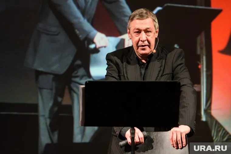 Эльман Пашаев заявил, что Михаил Ефремов не мог знать о покупке свидетелей