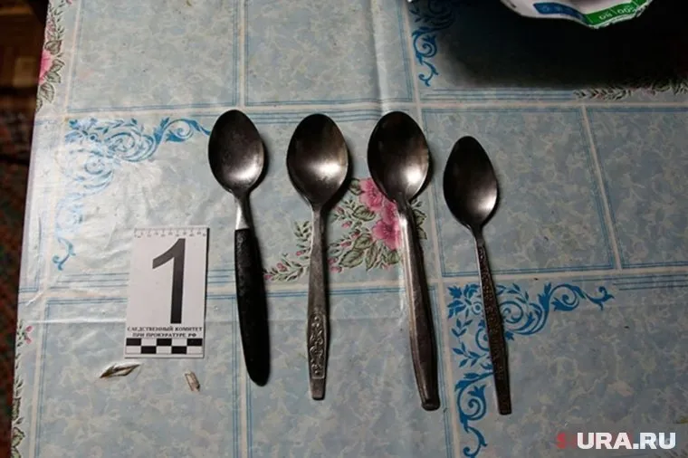 Орудия преступления изъяли для экспертизы