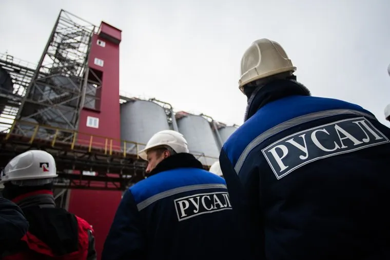 Рабочий визит первого Заместителя Губернатора Свердловской области Алексея Орлова в Каменск-Уральский. Свердловская область, русал, спецодежда, рабочие